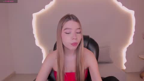 Tiffanny Sins online show from 07/22/26, 04:37
