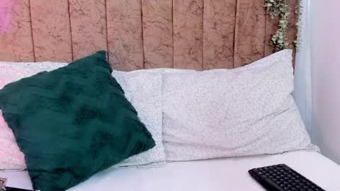 Tiffany Becker online show from 10/14/25, 11:44