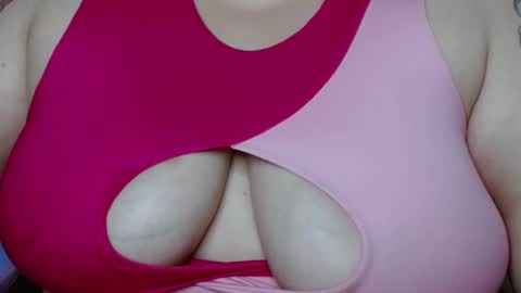 Snapshot of tiffany_laurens chatting on 12/10/24, 09:55 dont forget ask for custom vids online show from 12/10/24, 09:55