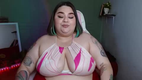 Snapshot of tiffany_laurens chatting on 01/26/25, 09:19 dont forget ask for custom vids online show from 01/26/25, 09:19