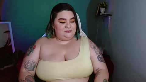 Snapshot of tiffany_laurens chatting on 01/29/25, 07:15 dont forget ask for custom vids online show from 01/29/25, 07:15