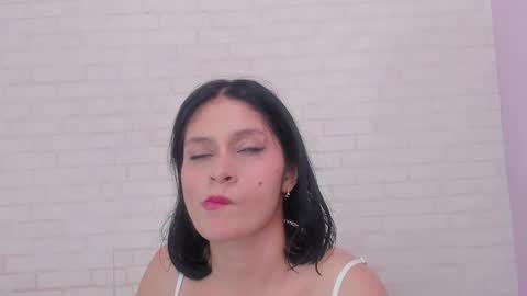 tiffany_mendez online show from 02/22/25, 06:19