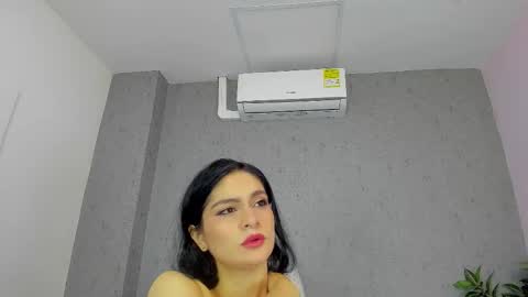 tiffany_mendez online show from 03/12/26, 12:11