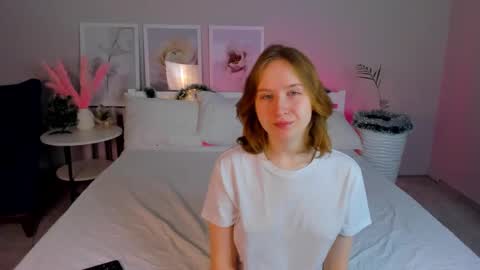 Snapshot of tiffany_roy chatting on 01/07/25, 02:53 tiffany_roy online show from 01/07/25, 02:53