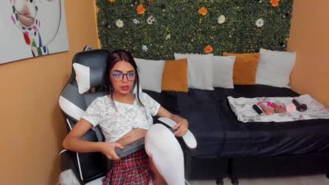 tiffany_sander online show from 12/04/24, 03:15