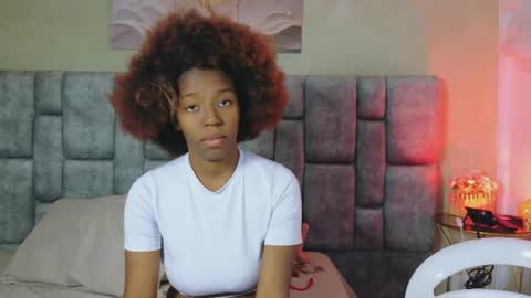 Snapshot of tiffanyebony_ chatting on 06/11/26, 03:54 TiffanyEbony online show from 06/11/26, 03:54