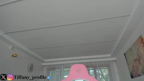 Tiffany Houston online show from 10/24/25, 06:21