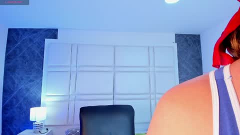 Snapshot of tiffanyhoustton chatting on 04/13/26, 12:43 tiffanyhoustton online show from 04/13/26, 12:43