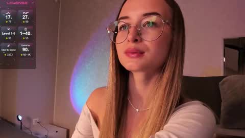 Tiffany online show from 10/20/25, 01:11