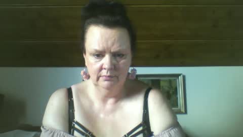 TiffanyMature online show from 09/09/25, 02:27