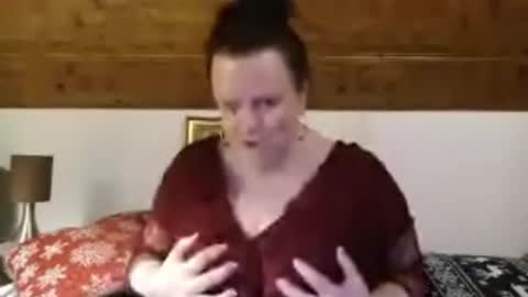 Snapshot of tiffanymature chatting on 11/27/25, 06:32 TiffanyMature online show from 11/27/25, 06:32