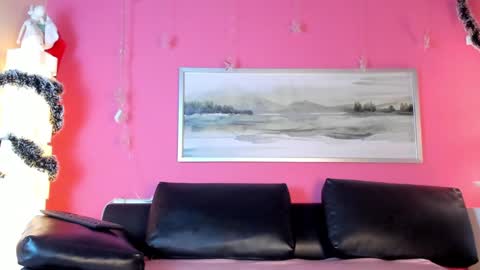 Stefany Suarez online show from 12/31/24, 01:19