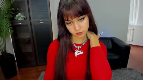 Snapshot of tiffanyyoun chatting on 10/05/25, 04:22 tiffanyyoun online show from 10/05/25, 04:22