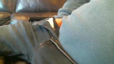 Snapshot of tiger1181 chatting on 01/02/25, 10:33 tiger1181 online show from 01/02/25, 10:33