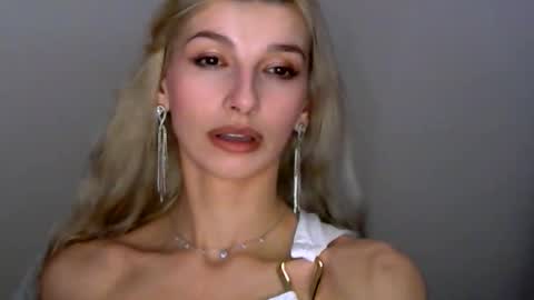 Ask me online show from 05/12/26, 10:07