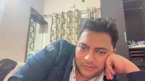 tigertinku online show from 11/19/25, 06:19