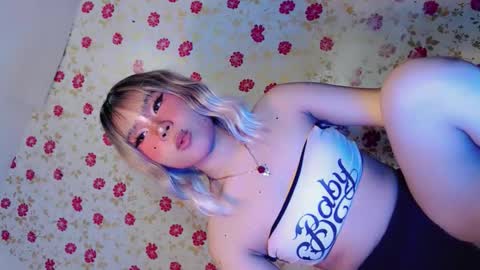 tight_elliana online show from 04/22/26, 09:49