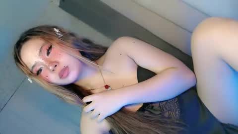 tight_elliana online show from 05/20/26, 08:48