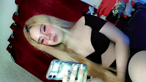 tight_elliana online show from 06/19/26, 11:25