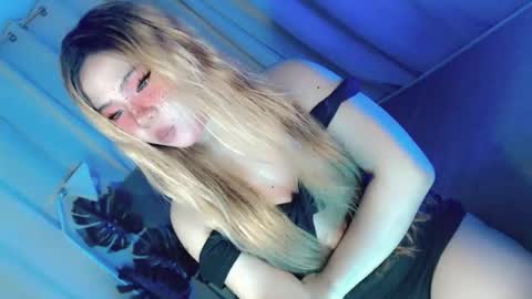 tight_elliana online show from 07/26/26, 09:32