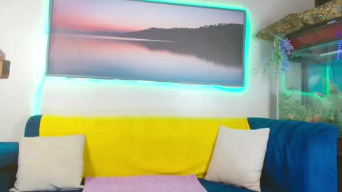 tigress_001 online show from 10/27/25, 08:57