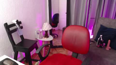 Snapshot of tiinajonus_ chatting on 05/01/26, 03:55 tiinajonus_ online show from 05/01/26, 03:55
