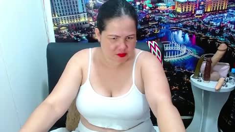 Snapshot of tila_nastyy chatting on 04/12/26, 01:32 Tila online show from 04/12/26, 01:32