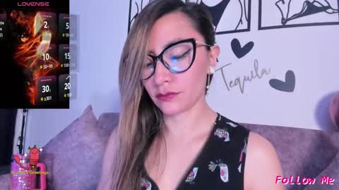 TILA TEQUILA online show from 10/06/25, 01:52