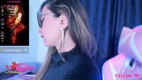 TILA TEQUILA online show from 10/07/25, 04:59