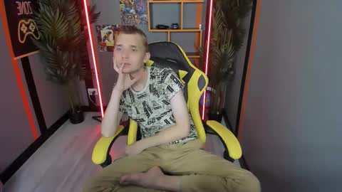 Snapshot of tim_blackk chatting on 10/06/25, 04:04 Tim online show from 10/06/25, 04:04