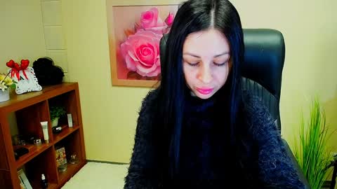 Luisa online show from 12/16/24, 10:50