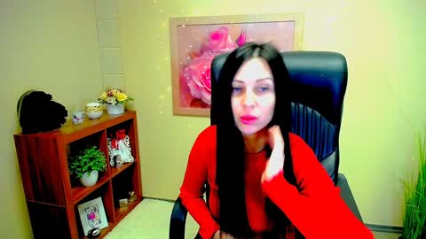 Luisa online show from 12/30/24, 12:31