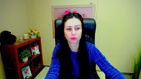 Luisa online show from 01/31/25, 12:18
