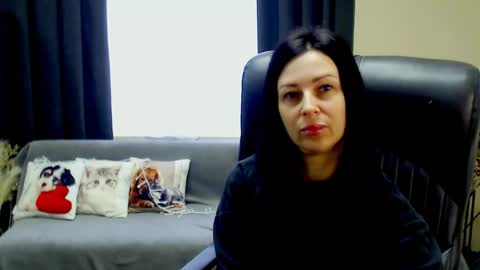 Snapshot of timeparadice chatting on 04/02/26, 07:50 Luisa online show from 04/02/26, 07:50