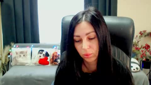 Snapshot of timeparadice chatting on 06/05/26, 07:47 Luisa online show from 06/05/26, 07:47