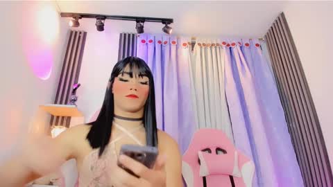 Hallie And Annie online show from 03/05/25, 12:38