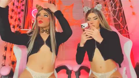 Snapshot of timmy_boyy chatting on 10/25/25, 01:57 Hallie And Annie online show from 10/25/25, 01:57