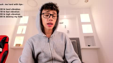 Timothy 21 years old online show from 12/10/24, 07:37