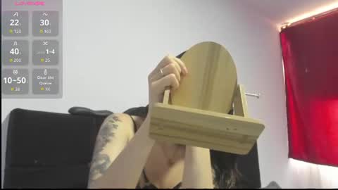 tina_2204 online show from 07/04/26, 12:00