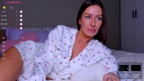 Tina online show from 10/16/25, 07:31