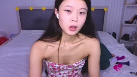 Snapshot of tina__kim chatting on 02/05/25, 10:51 tina__kim online show from 02/05/25, 10:51