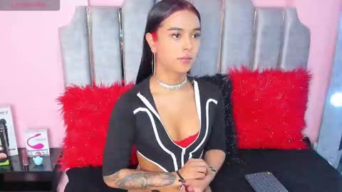 Tina noa online show from 02/12/25, 02:10