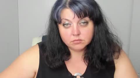 Tina online show from 09/16/25, 11:00