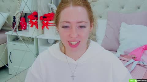 Snapshot of tinabrook chatting on 11/11/25, 03:50 Tina online show from 11/11/25, 03:50