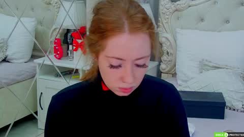 Snapshot of tinabrook chatting on 12/04/25, 03:27 Tina online show from 12/04/25, 03:27