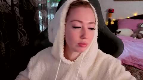 Snapshot of tinabrook chatting on 02/12/26, 04:40 Tina online show from 02/12/26, 04:40