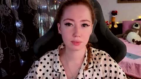 Snapshot of tinabrook chatting on 02/17/26, 04:31 Tina online show from 02/17/26, 04:31
