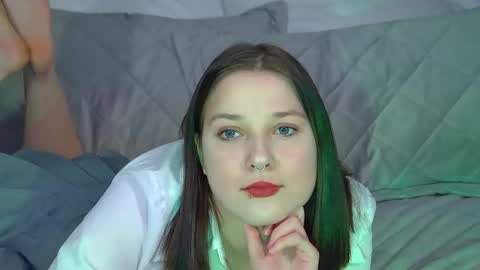 Snapshot of tinaburton chatting on 01/15/26, 04:11 TinaBurton online show from 01/15/26, 04:11