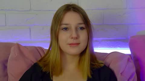 Snapshot of tinaburton chatting on 02/28/26, 05:03 TinaBurton online show from 02/28/26, 05:03