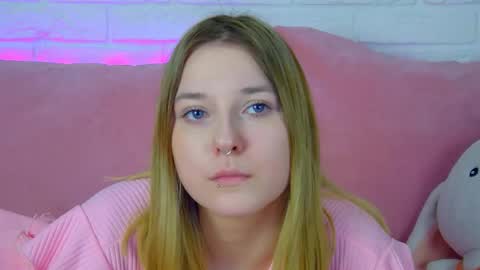 Snapshot of tinaburton chatting on 03/19/26, 04:44 TinaBurton online show from 03/19/26, 04:44